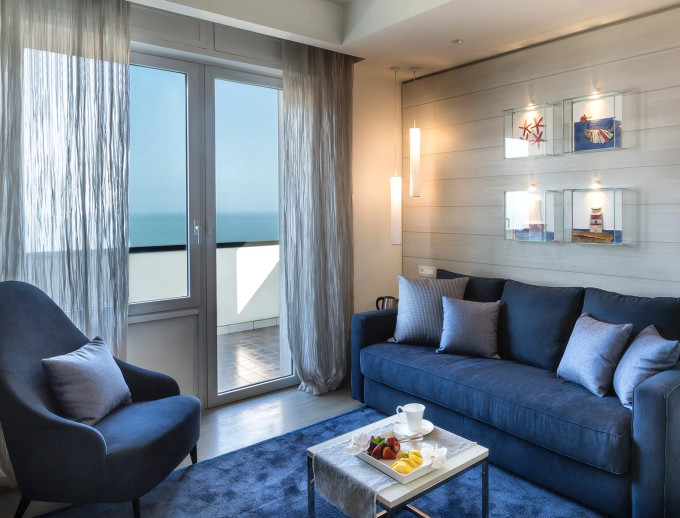 media.Slide-Suite_3Hotel-Nautico-Riccione