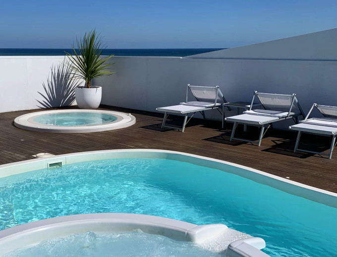 media.Slide-Piscina_4Hotel-Nautico-Riccione