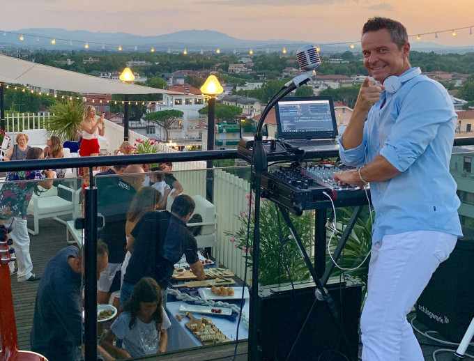 media.Slide-Party-Terrazza_7Hotel-Nautico-Riccione