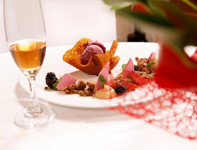 media.Slide-Ristorante_12Hotel-Nautico-Riccione