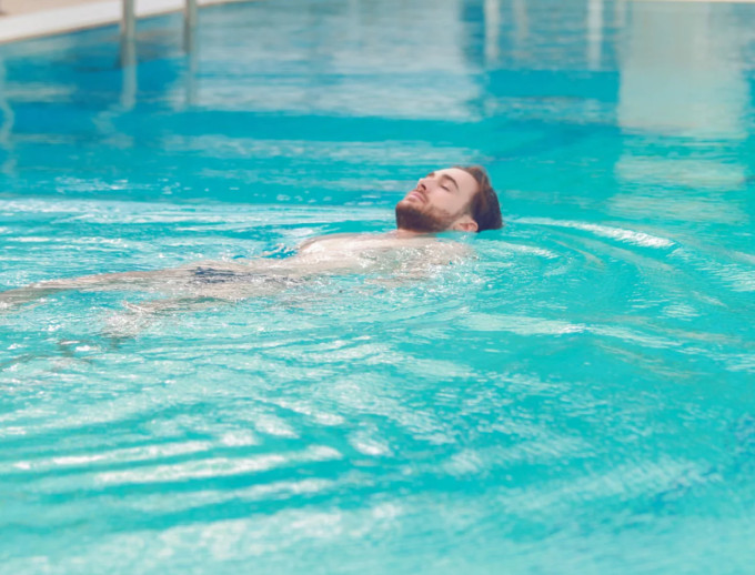 media.Slide-Piscina_9Hotel-Nautico-Riccione