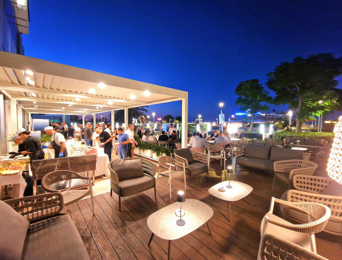 media.Gallery-Apericena_2Hotel-Nautico-Riccione