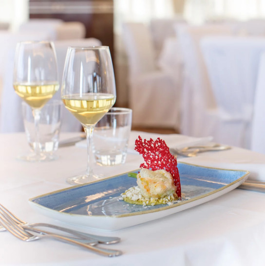 media.Slide-Ristorante_2Hotel-Nautico-Riccione