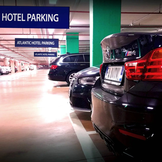 media.Slide-Parcheggio_1Hotel-Nautico-Riccione
